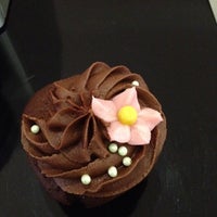 Photo taken at La Cupcakeria by Miguel L. on 3/23/2012