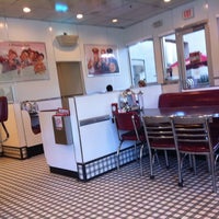 Johnny Rockets (Now Closed) - American Restaurant in Downtown Sacramento