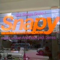 Photo taken at Snapy Makassar by Arfan I. on 4/28/2012