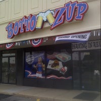 8/21/2012 tarihinde Jay 4.ziyaretçi tarafından Bottomz Up Bar &amp;amp; Grill'de çekilen fotoğraf