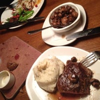 Photo taken at Outback Steakhouse by JR on 7/19/2012