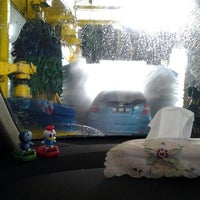 Das Foto wurde bei Auto Clean Car Wash von Rustina R Chalid C. am 4/14/2012 aufgenommen