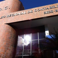 Photo taken at Conselho Regional de Contabilidade - CRCBA by Elmo Luis O. on 4/17/2012