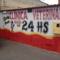 Photo taken at Serv-Kão Pet Shop e Clinica Veterinária 24hrs by Denniel B. on 5/10/2012