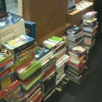 Photo taken at Times Bookstores by Tithitip P. on 9/6/2012