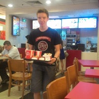 Photo taken at Wendy&amp;#39;s by Guy B. on 8/4/2012