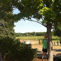 รูปภาพถ่ายที่ Braemar Golf Course โดย Chase S. เมื่อ 8/14/2012