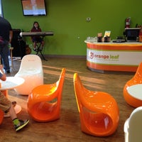 7/13/2012 tarihinde marty j.ziyaretçi tarafından Orange Leaf Frozen Yogurt'de çekilen fotoğraf