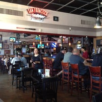 8/12/2012 tarihinde Mark Z.ziyaretçi tarafından Stubby&amp;#39;s Sports Bar &amp;amp; Grill'de çekilen fotoğraf