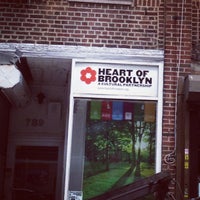 6/19/2012 tarihinde Social Media F.ziyaretçi tarafından Heart of Brooklyn'de çekilen fotoğraf