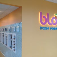Photo taken at Bloop Frozen Yogurt by Josh O. on 8/5/2012