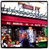 Photo taken at Rue des Trois Frères by Carlos T. on 8/30/2012
