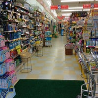 Photo taken at どらっぐぱぱす 新江戸川橋店 by nama e. on 7/22/2012