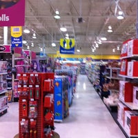 Photo taken at Toys&amp;quot;R&amp;quot;Us by Matthew S. on 2/15/2012