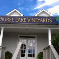 Снимок сделан в Laurel Lake Vineyards пользователем Larry G. 9/9/2012