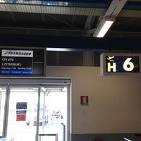 Photo taken at Gate H6 by Наталья С. on 8/2/2012