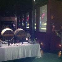 Foto tirada no(a) La Rebelion de los Mandiles Centro de Experiencias del Vino por Victor H. em 2/18/2012