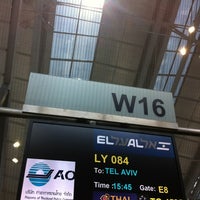 Photo taken at El Al (LY) Check-in by Tama G. on 4/8/2012