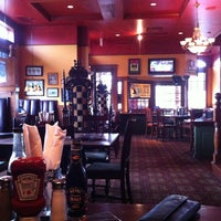 4/17/2012 tarihinde Lisa T.ziyaretçi tarafından The Pub Lexington'de çekilen fotoğraf