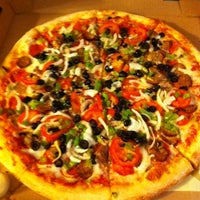 Снимок сделан в North End Pizzeria пользователем Linelle 9/7/2012