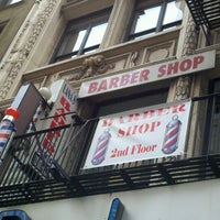6/11/2012 tarihinde Edgardo L.ziyaretçi tarafından Lana&amp;#39;s Barber Shop'de çekilen fotoğraf