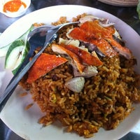 Photo taken at Mr Teh Tarik Eating House by Wawa K. on 5/26/2012