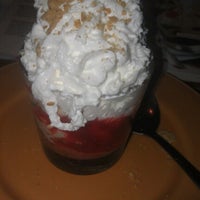 Photo taken at Applebee&amp;#39;s Grill + Bar by Jaclin on 8/7/2012