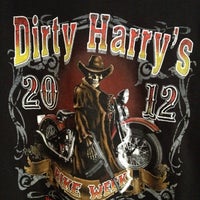 Foto tomada en Dirty Harry&amp;#39;s Pub &amp;amp; Package  por Kim P. el 3/7/2012