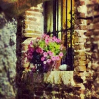 8/6/2012 tarihinde Rosella D.ziyaretçi tarafından Trattoria Enoteca di Vico Scuro'de çekilen fotoğraf