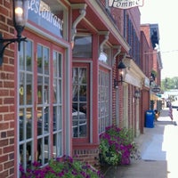 รูปภาพถ่ายที่ Restaurant Pomme โดย Will L. เมื่อ 7/4/2012