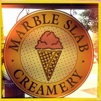 7/1/2012 tarihinde Paul C.ziyaretçi tarafından Marble Slab Creamery'de çekilen fotoğraf