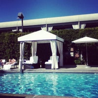Photo taken at Poolside  @ Luxe Hotel on Sunset by Izabelle M. on 7/1/2012