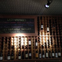 Foto tomada en Zebra&amp;#39;s Bistro And Wine Bar  por Chip C. el 4/22/2012