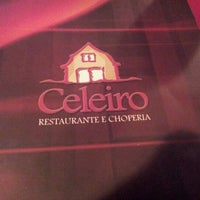 Das Foto wurde bei Celeiro Restaurante, Choperia &amp;amp; Pizzaria von Martinho F. am 3/3/2012 aufgenommen