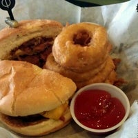 3/6/2012 tarihinde Danny G.ziyaretçi tarafından Oneburger Sunrise'de çekilen fotoğraf