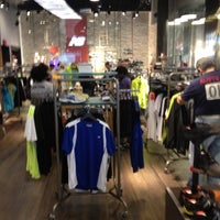 new balance retail store near me