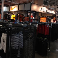 tanger outlet riverhead nike store