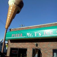 Photo taken at Mr. T&amp;#39;s Pizza and Ice Cream by Mike &amp;amp; Niki on 2/7/2012
