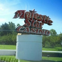 Photo prise au Majestic Star Casino par Erica X. le8/11/2012