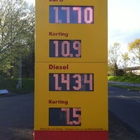 Photo taken at Shell Express by Ernst M. on 4/15/2012