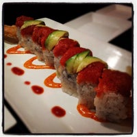 รูปภาพถ่ายที่ Red Sushi โดย Christopher G. เมื่อ 7/20/2012