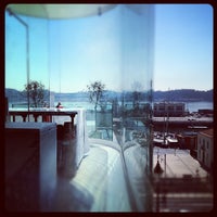 Foto tirada no(a) Le Chat por @krishaamer em 3/12/2012