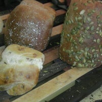 6/6/2012 tarihinde Debbie W.ziyaretçi tarafından Great Harvest Bread Co. Bakery &amp;amp; Cafe'de çekilen fotoğraf