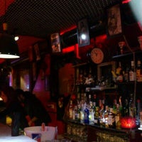 Das Foto wurde bei La Diablita Rock Bar von Danny C. am 3/17/2012 aufgenommen
