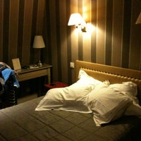 Photo taken at Apollon Montparnasse Hotel Paris by Kinzica on 5/29/2012