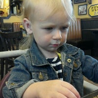 Photo taken at Zaxby&amp;#39;s Chicken Fingers &amp;amp; Buffalo Wings by Sammy L. on 4/17/2012