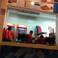 Photo taken at Domino&amp;#39;s Pizza by Eduardo F. on 2/19/2012
