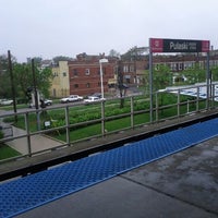 Photo taken at CTA Pink Line by Marcus Layn Low R. on 5/7/2012