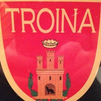รูปภาพถ่ายที่ Troina Pizza Gourmet โดย Thiago W. เมื่อ 8/8/2012