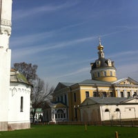 Photo taken at Покровский кафедральный собор на Рогожском кладбище by Alena I. on 5/8/2012